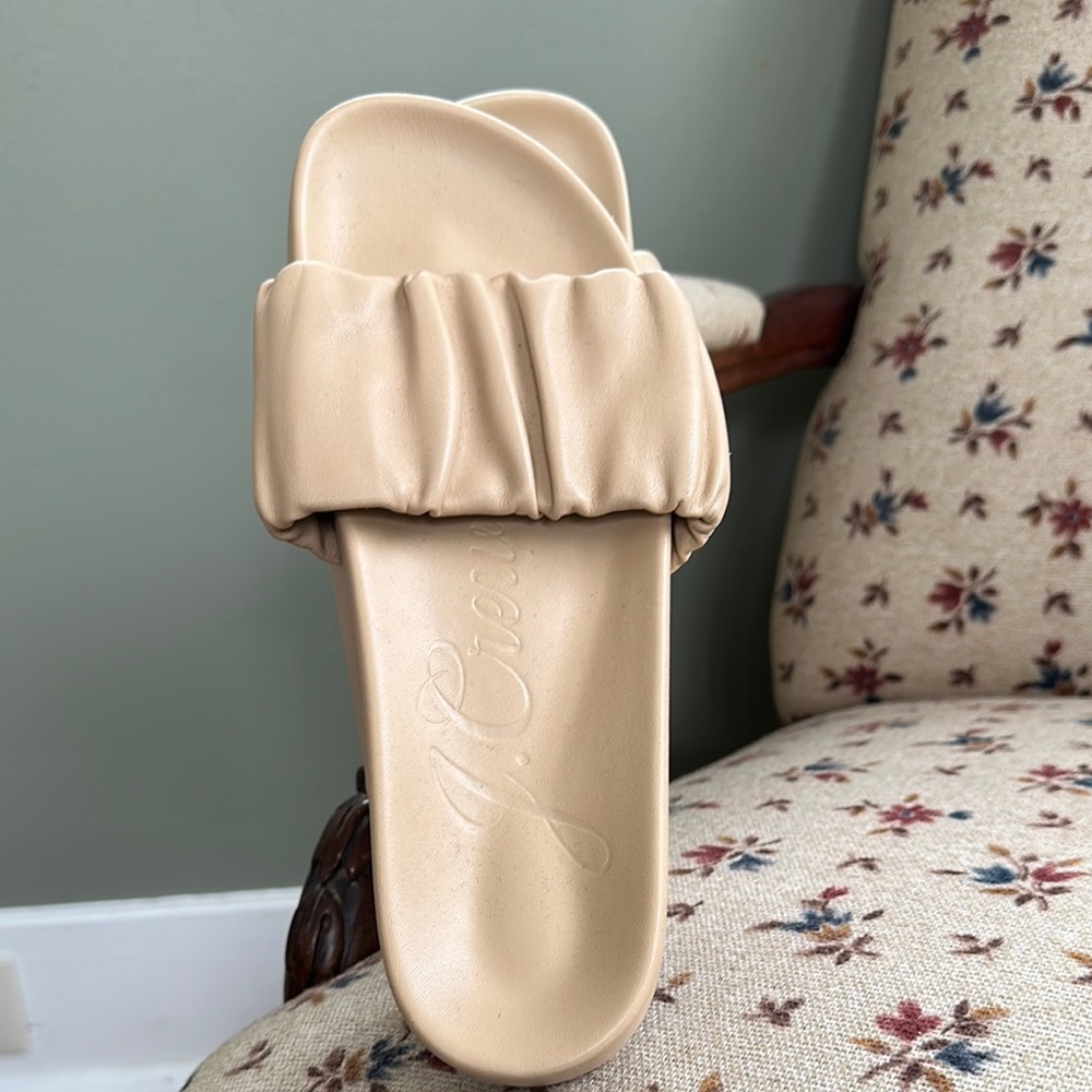 J. Crew Summer Slides - Picture 2 of 5